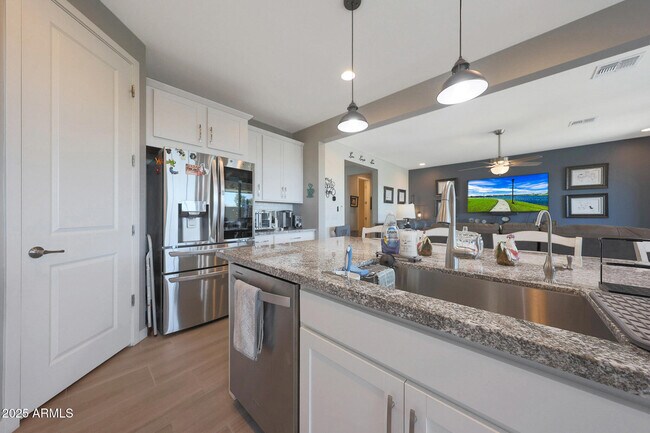 Building Photo - 5121 N 181st Dr