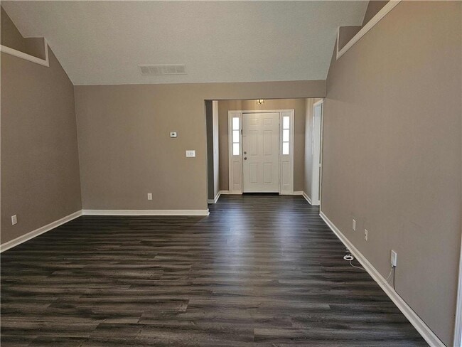 Building Photo - 2639 Summerfield Way NW