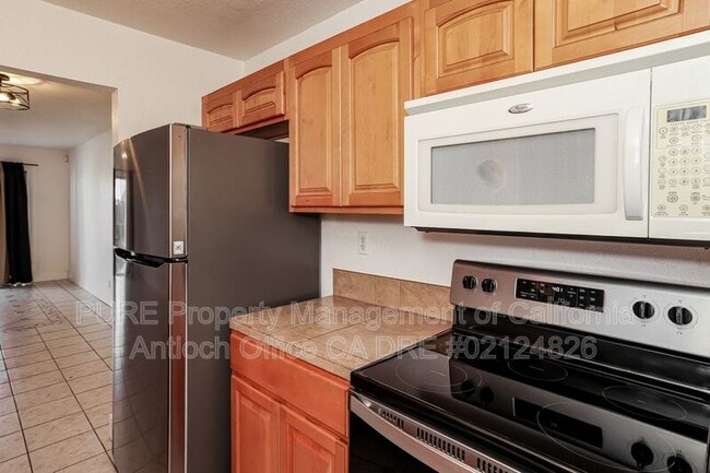 Building Photo - 2101 Banyan Way