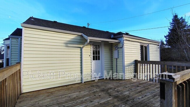 Building Photo - 2103 N Lafayette Ave