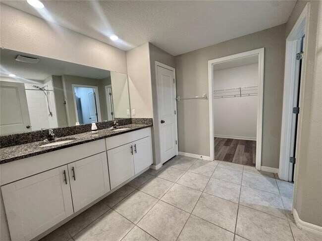 Building Photo - 929 Anchor Bend Dr