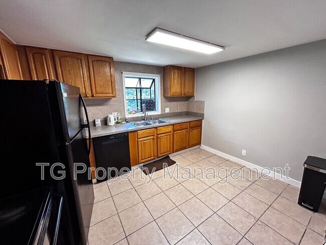 Building Photo - 6855 Hafford Ln
