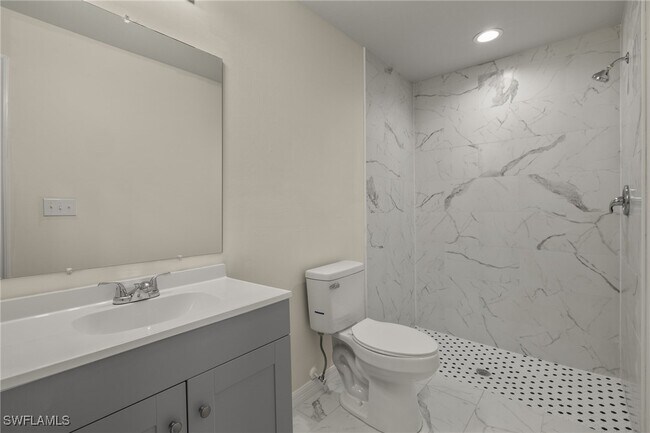 Building Photo - 4538 SW 8th Pl