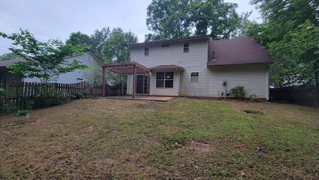 Building Photo - 3 Bed, 2.5 Bath Home in Simpsonville is Av...