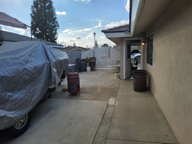 Building Photo - 3416 Waldport Ln