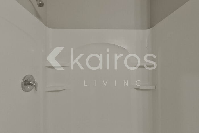 Building Photo - 1709 Nebraska Loop