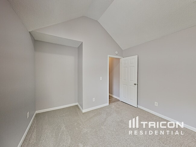 Building Photo - 2605 Thunder Basin Way