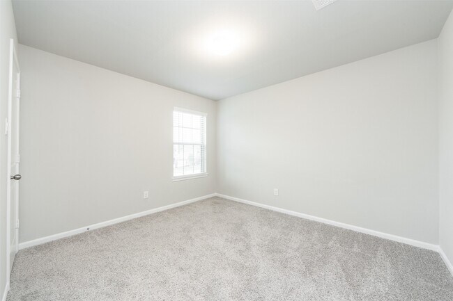 Building Photo - 2587 Artichoke Park Dr