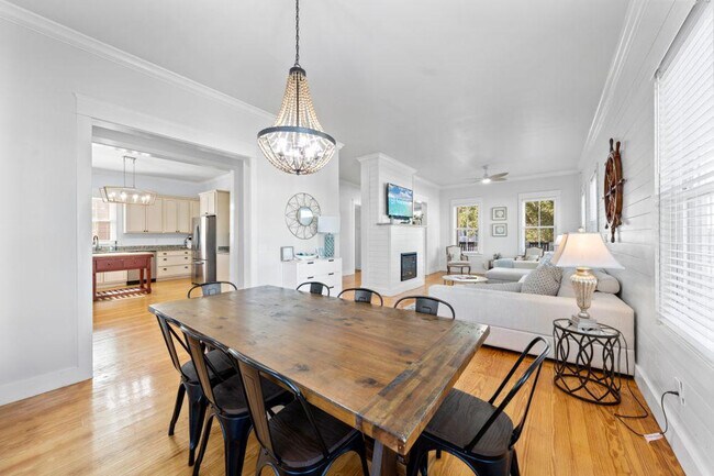 Building Photo - 15 Meeting St