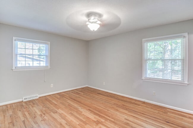 Building Photo - 1023 Pamlico Dr