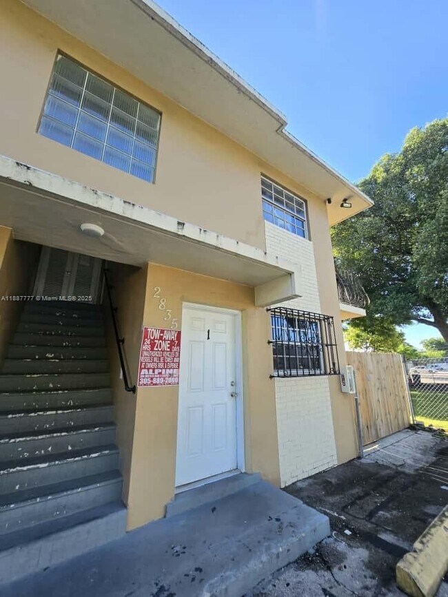 Building Photo - 2835 NW 22nd Ave