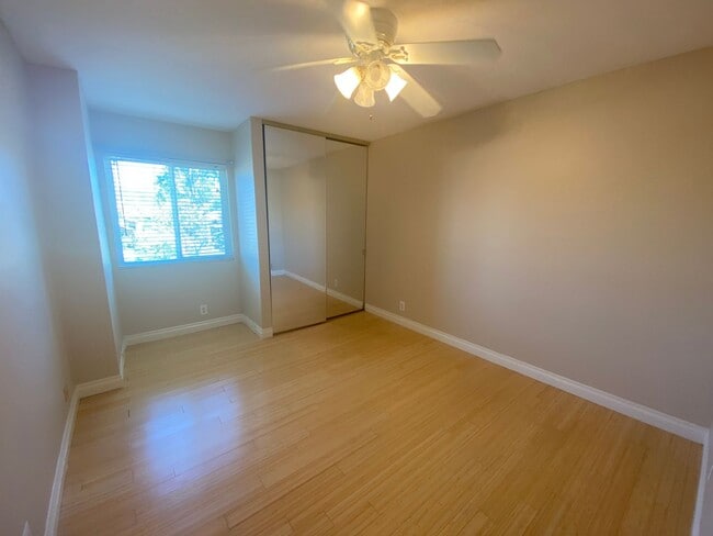 Building Photo - Lovely Townhome in Rancho Bernardo!