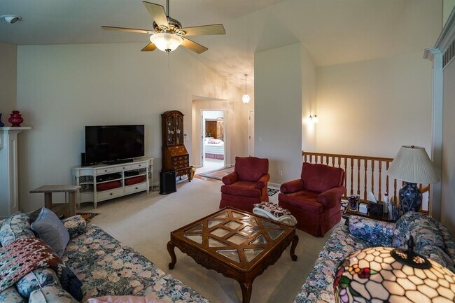 Building Photo - 276 Stone Glen Ct