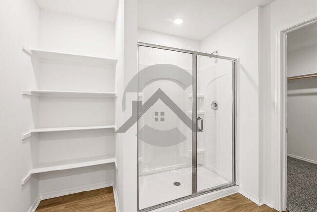 Building Photo - 110 E Sunbelt Ct