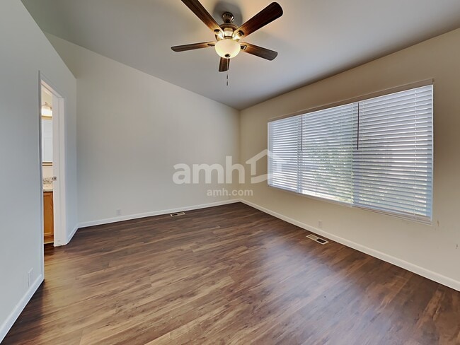 Building Photo - 6627 Sonny Blue Dr