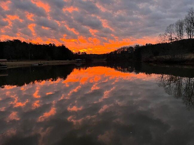 Building Photo - 1549 Lake Koinonia Dr