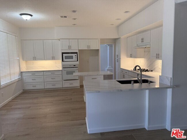 Building Photo - 3119 Fulham Ct