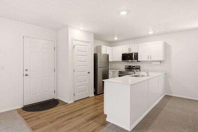 Building Photo - Beautiful 4 bedroom home in Liberty Lake! Move in Ready!