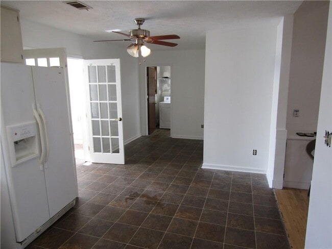 Building Photo - 1106 Westwood Pl SW