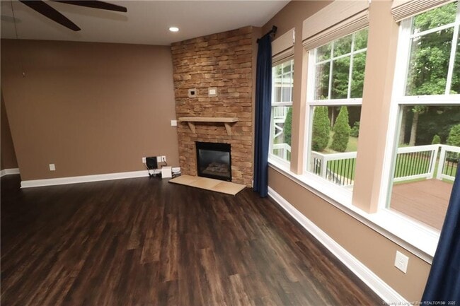 Building Photo - 1585 Tice Hurst Ln