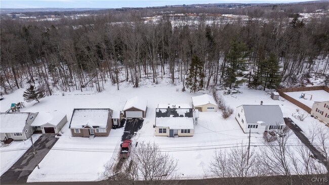 Building Photo - 115 Tarlton Rd