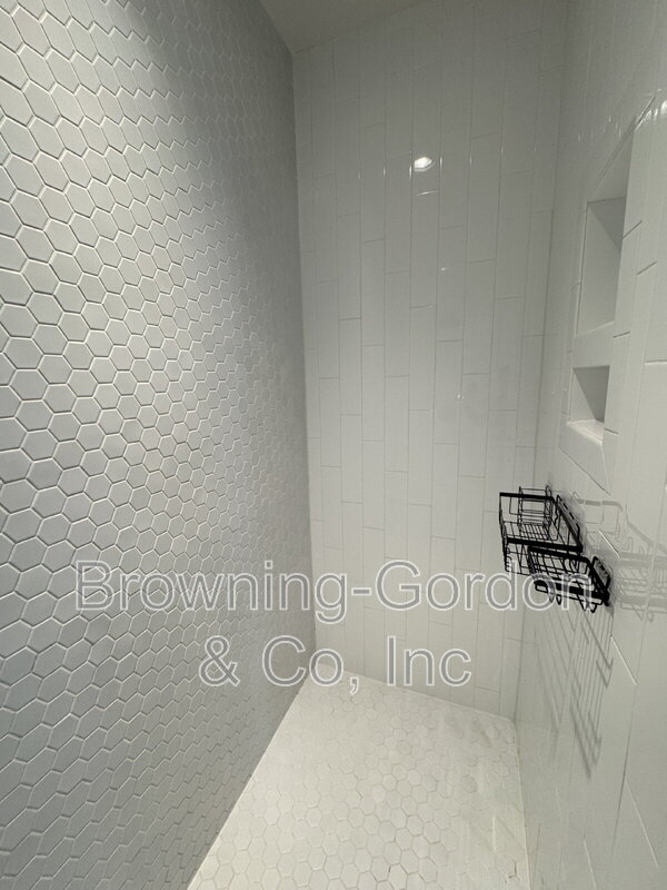 Building Photo - 1714 B Straightway Ave