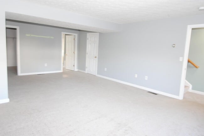 Building Photo - 65 Georgetown Dr