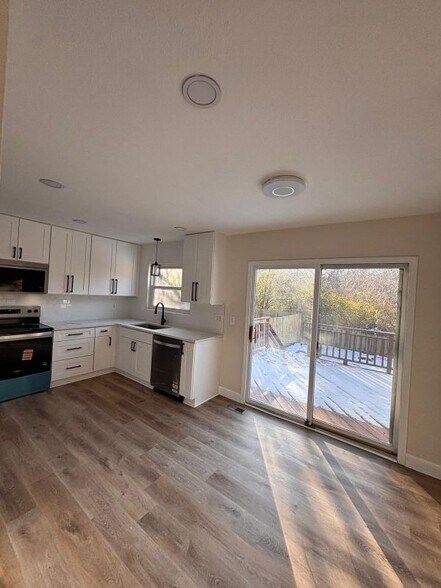 Building Photo - 1447 Pepperdine Ct