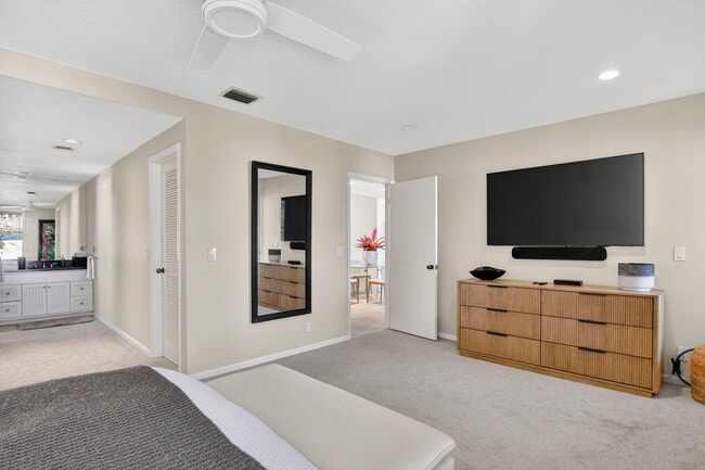 Building Photo - 19811 Boca W Dr