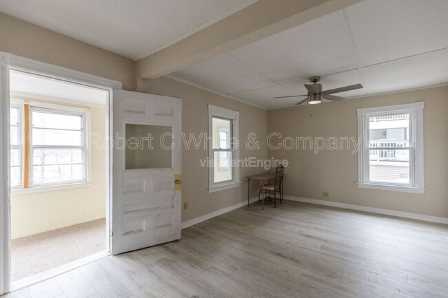 Building Photo - 314 Norwich Ave