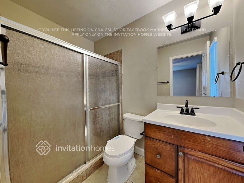 Building Photo - 1424 N Ashland