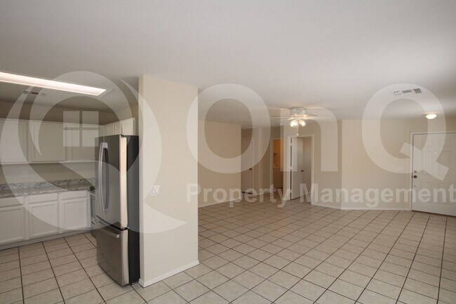 Building Photo - 8141 E Onza Ave