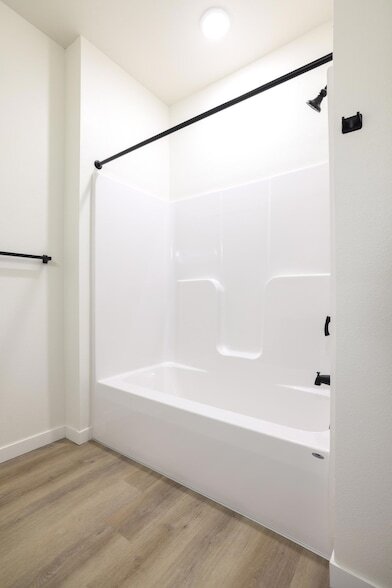 Building Photo - 28 7th St NE