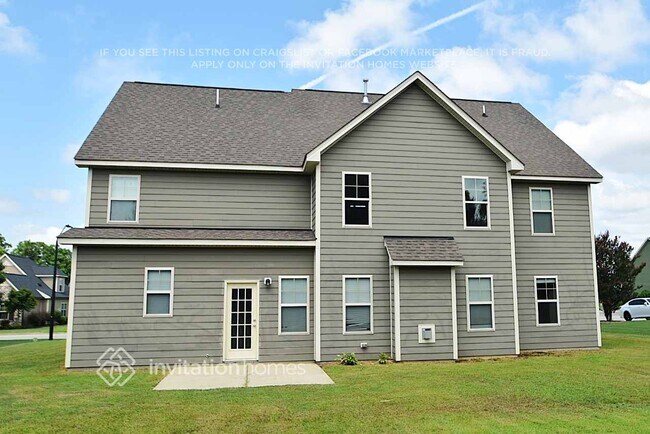 Building Photo - 552 Adams Point Dr