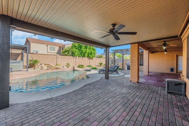 Building Photo - 3308 W Adobe Dam Rd