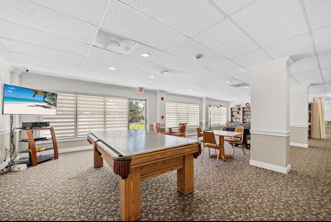 Building Photo - 10777 W Sample Rd