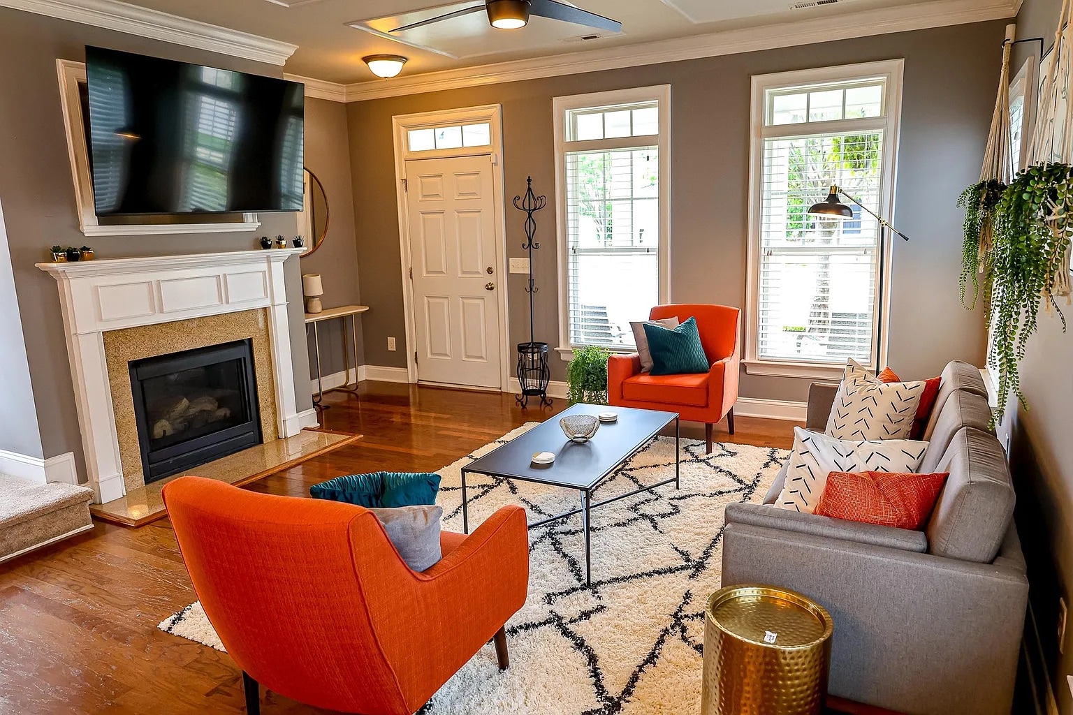 Building Photo - Room in House on ACC Blvd