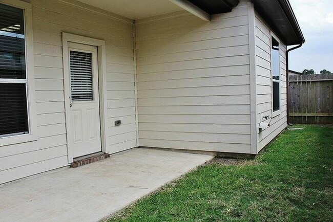 Building Photo - 9715 Cira Court