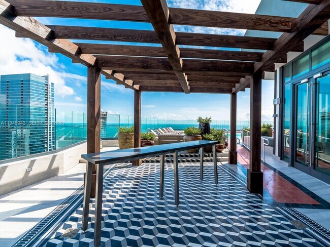 Building Photo - 1300 S Miami Ave