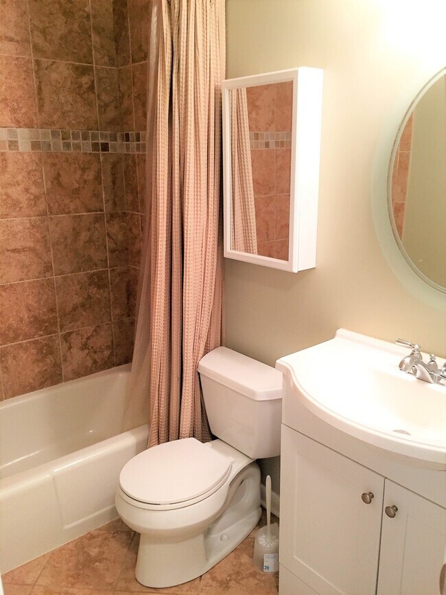 Building Photo - COMING SOON - GORGEOUS - LAKE BRADDOCK