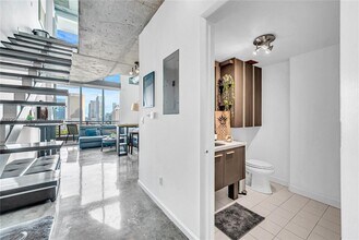 Building Photo - 690 SW 1st Ct