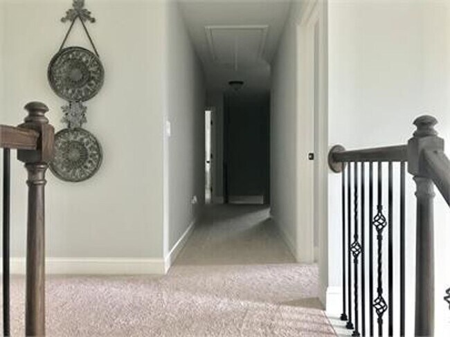 Building Photo - Carolina Lakes Gated Community!!