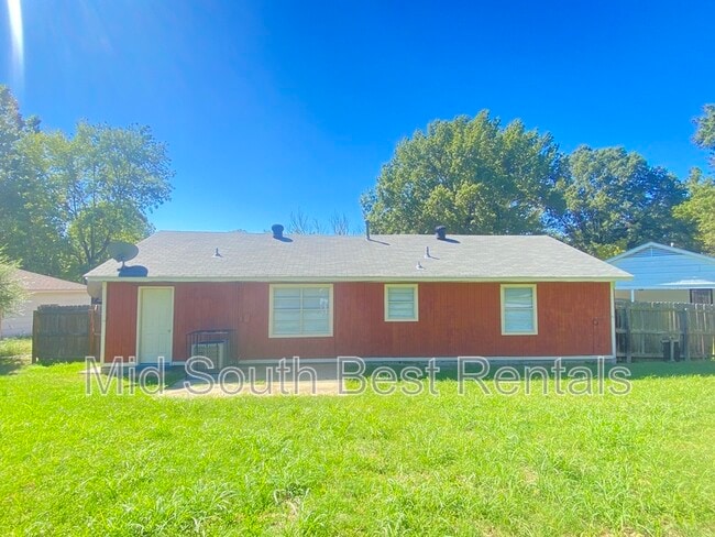 Building Photo - 5204 Black Diamond Cove