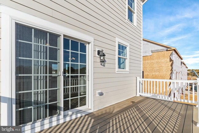 Building Photo - 971 Lorewood Grove Rd