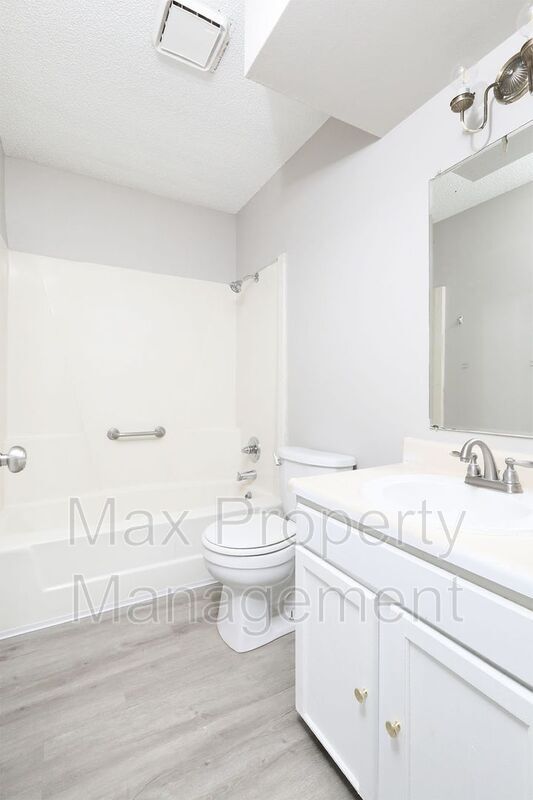 Building Photo - 505 E McKinley Ave