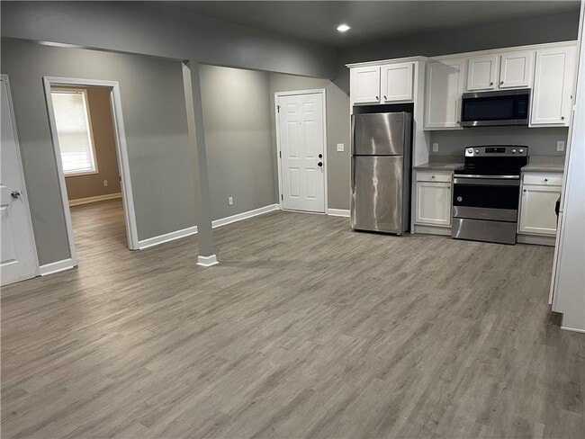 Building Photo - 1155 Lucile Ave SW