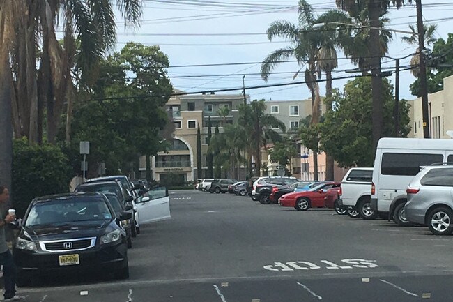 bonito and ocean blvd - 135 Bonito Ave