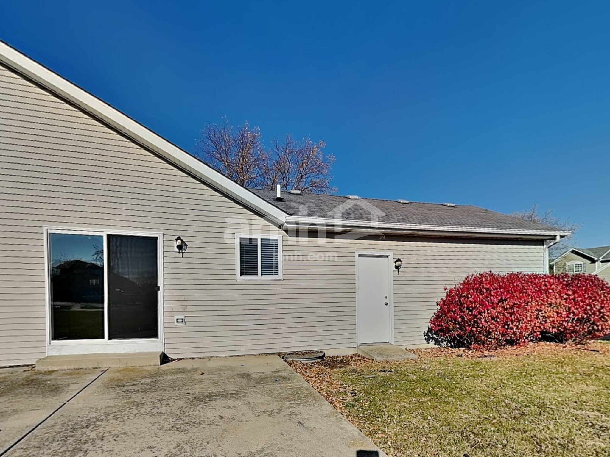 Building Photo - 26251 W Bayberry Ct