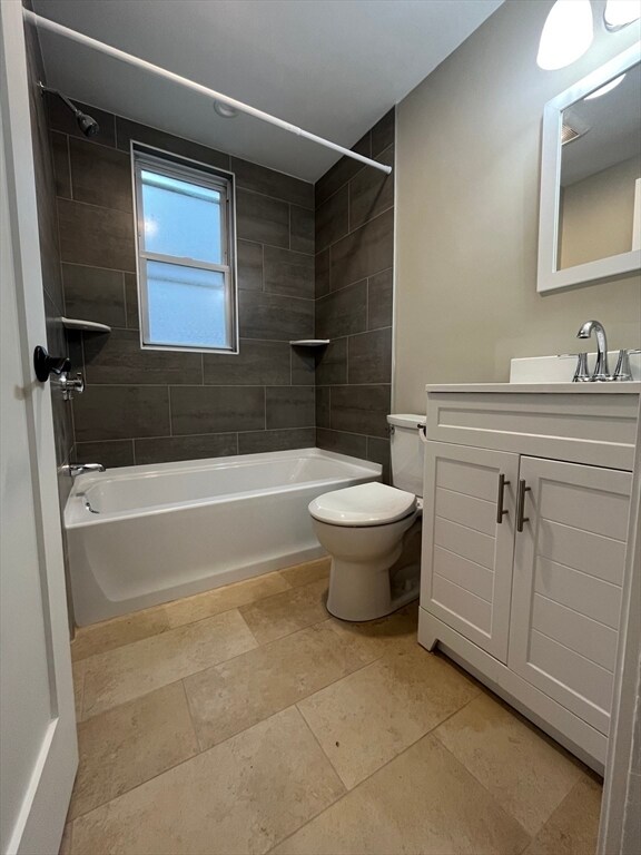 Building Photo - 397 Lincoln Ave