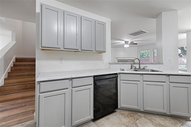 Building Photo - 2629 Terrace Dr